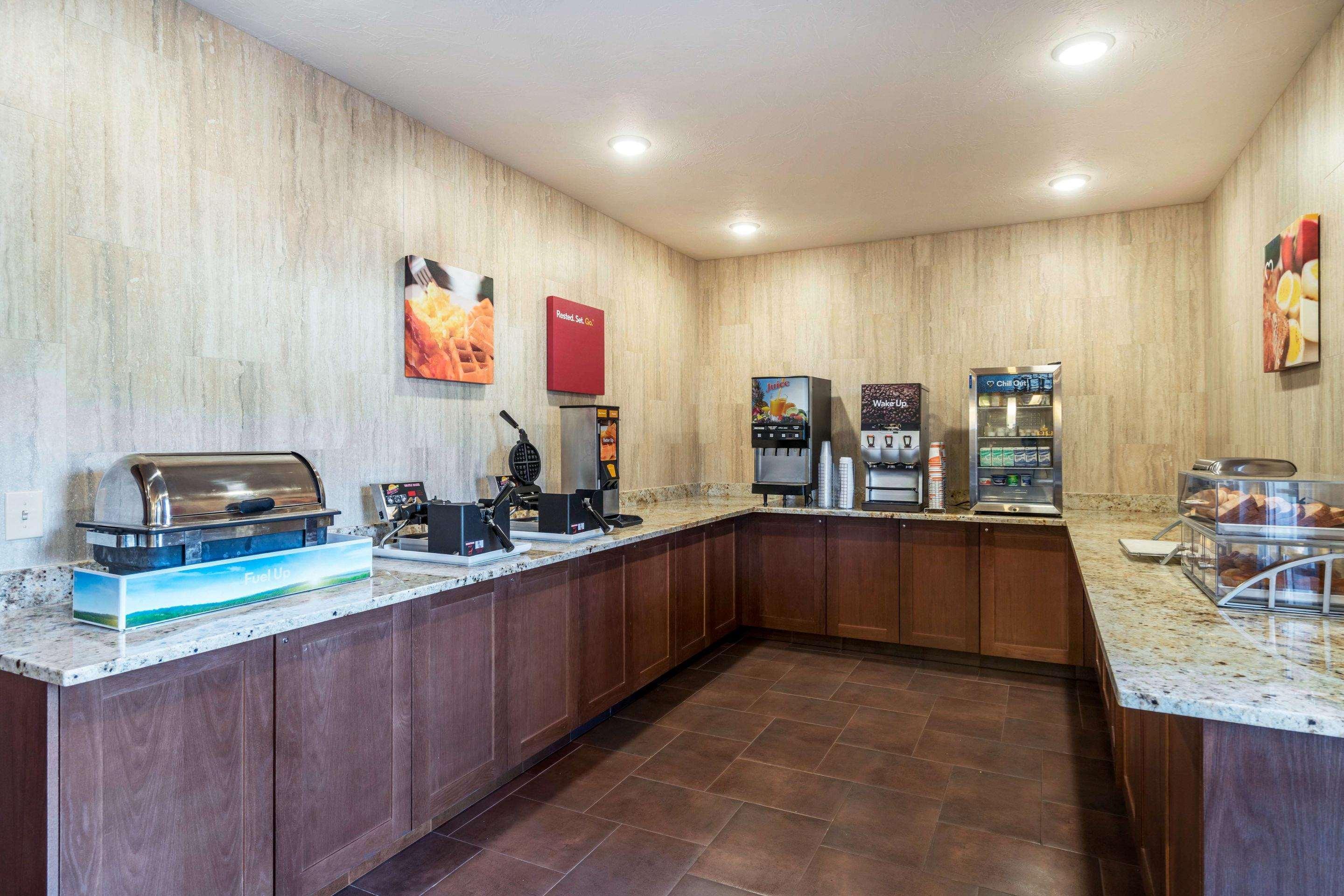 Comfort Suites Якима Екстериор снимка